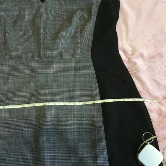 White House Black Market  Bodycon dress back gray purble chic Sz 14 - Picture 9 of 10